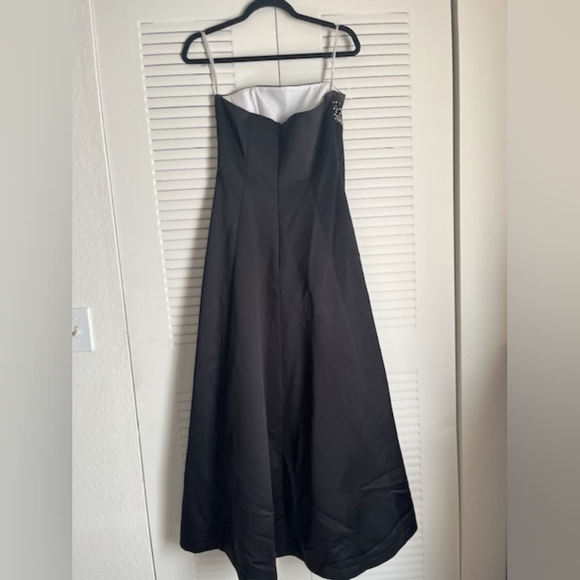 Black Gown w Rhinestones - Picture 3 of 5